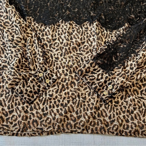 Kardashian Leopard Print Lace Semi Sheer Long Sleeve Blouse Size XL - Picture 8 of 8